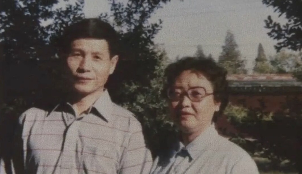 80e7997b1c294ce198f9b489037b3136.jpg 80e7997b1c294ce198f9b489037b3136.jpg